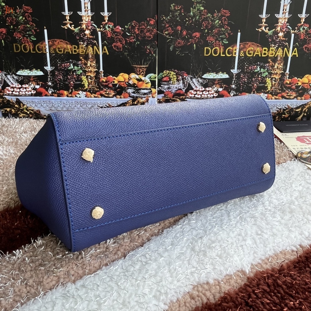 dolce & gabbana blue handbag 25x20x12 cm - Image 4