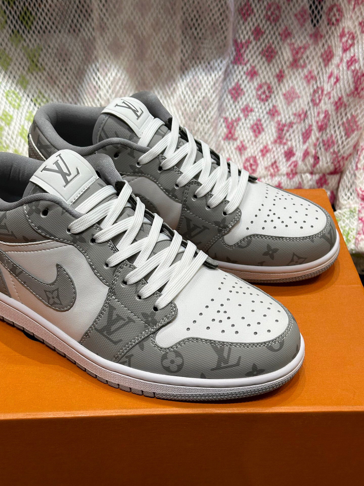 louis vuitton x nike air jordan 1 - size 38-44 - Image 4