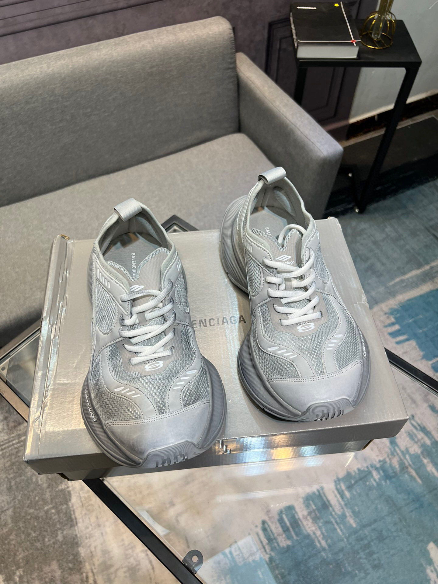 balenciaga unisex sneakers size 35-44 in white - Image 4