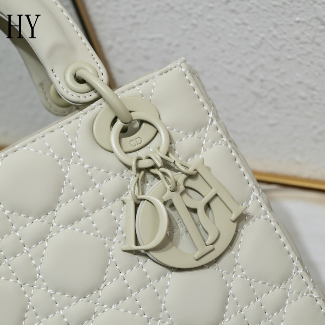 dior mini handbag 20cm - elegant quilted design - Image 4