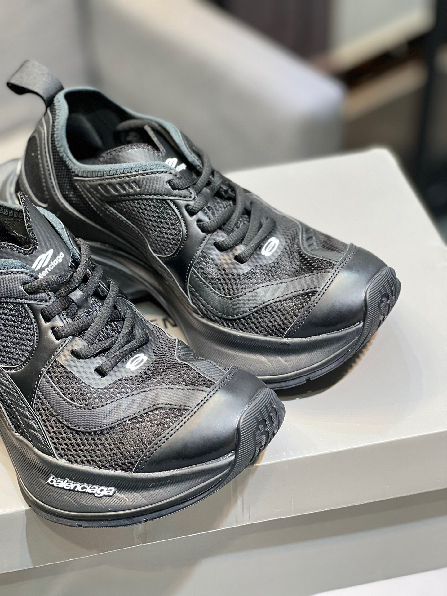 balenciaga unisex sneakers size 35-44 - black - Image 4