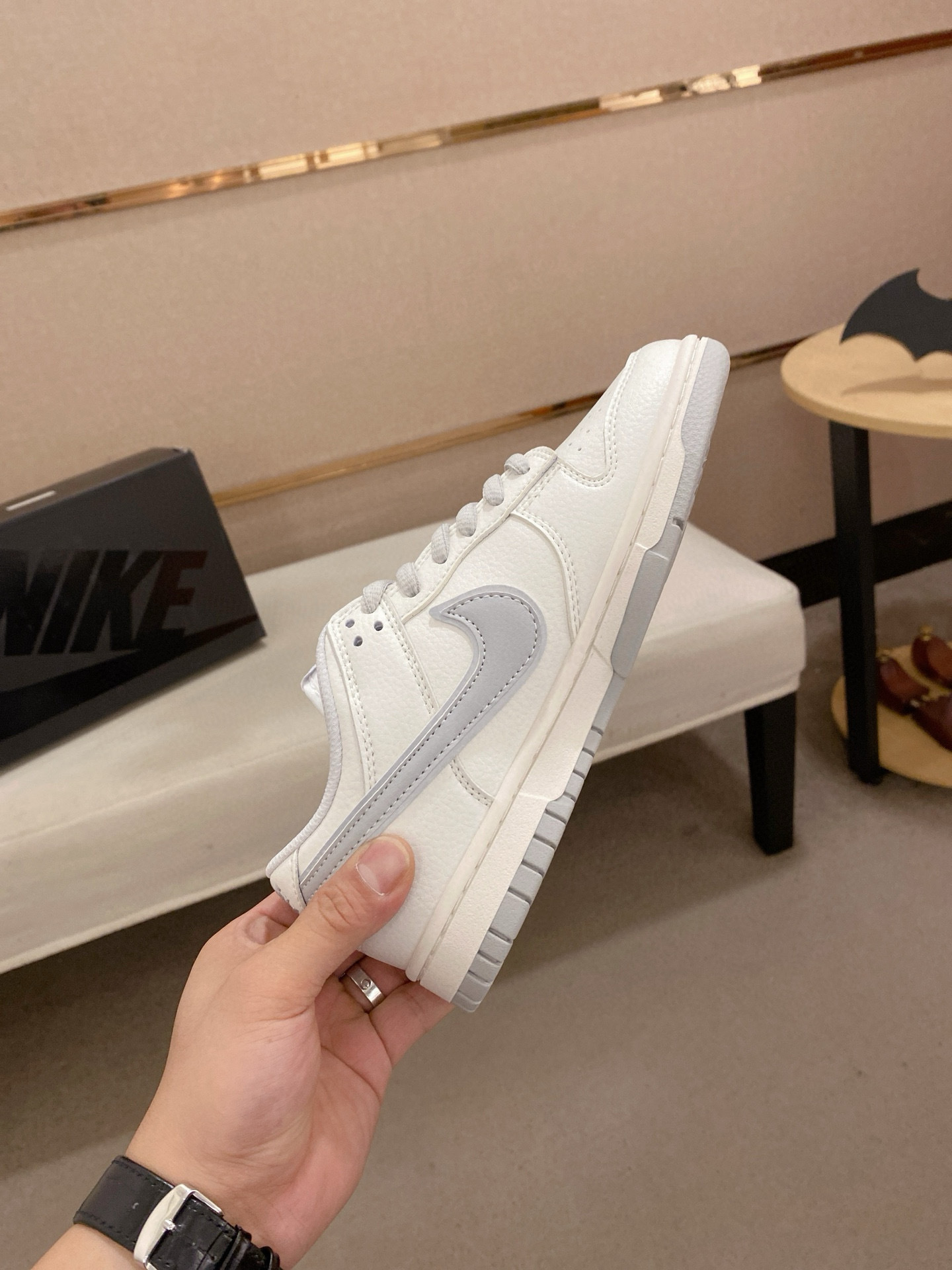 supreme x nike dunk low white/grey - size 35/44 - Image 4