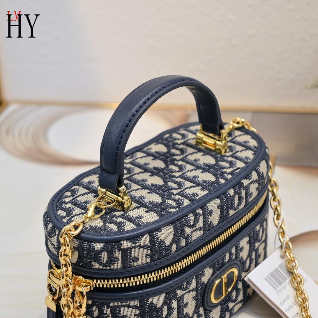 dior 16.5x8x9.5 cosmetic case - navy - Image 4