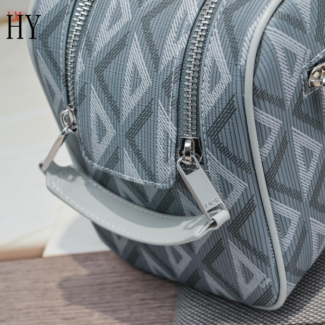 dior gray cosmetic bag 24.5x14.5x13 cm - Image 4