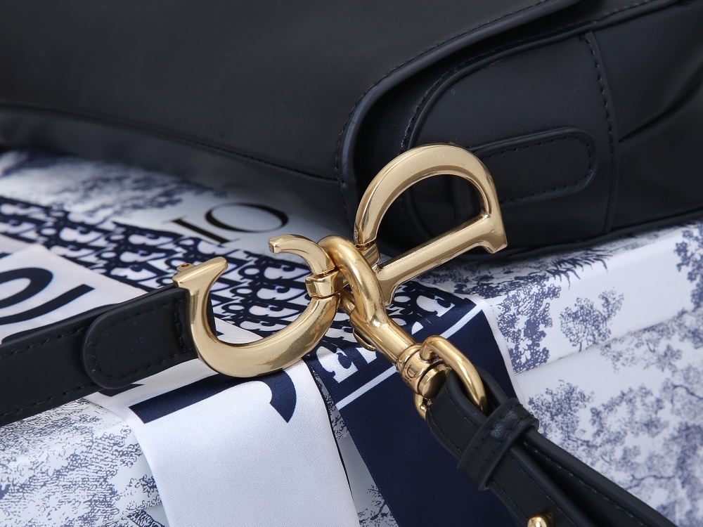 dior black saddle bag with adjustable strap - 25.5x20x6.5 cm - Image 4