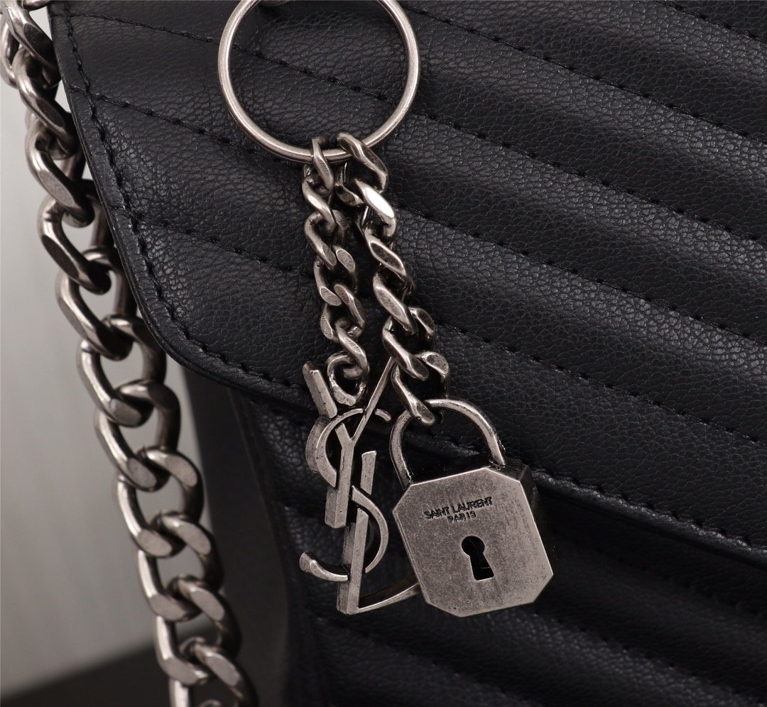 yves saint laurent black quilted handbag 32x21x9 cm - Image 4