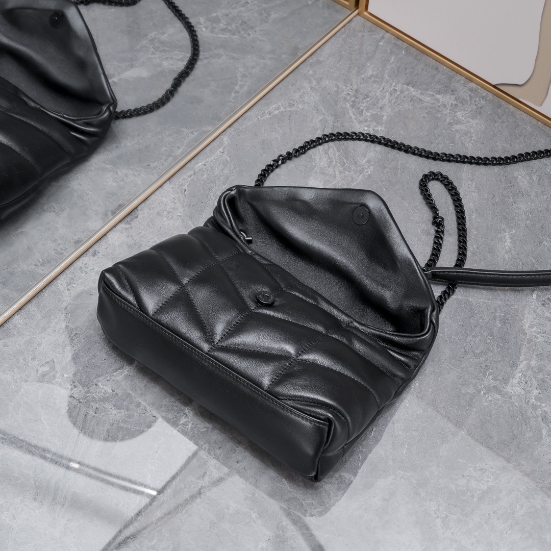 yves saint laurent black quilted shoulder bag 23×15.5×8.5cm - Image 4