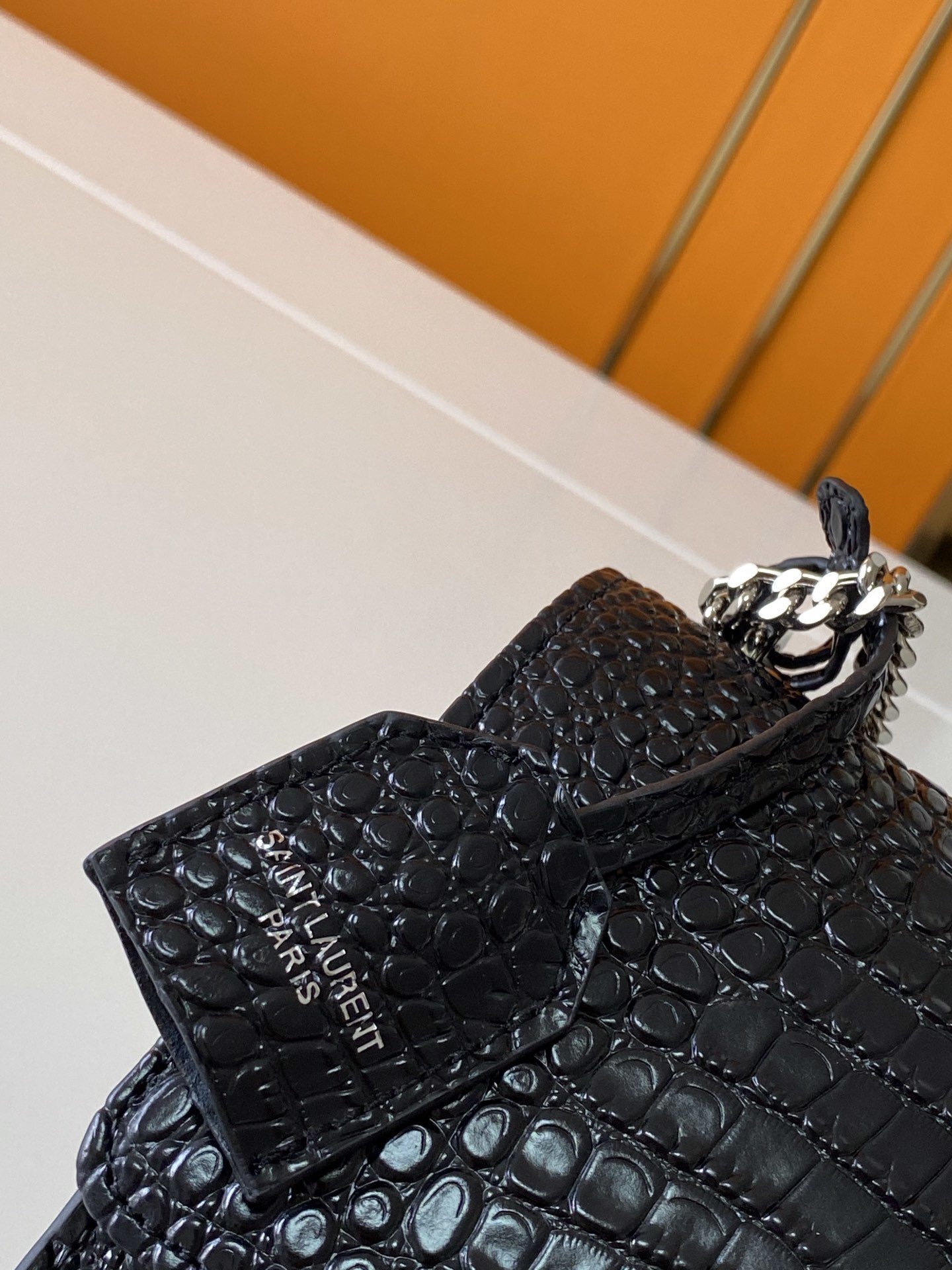 yves saint laurent black croc-embossed bag 22×8×16 - Image 4