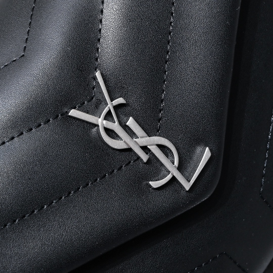 yves saint laurent black quilted leather bag 20x14x7cm - Image 4