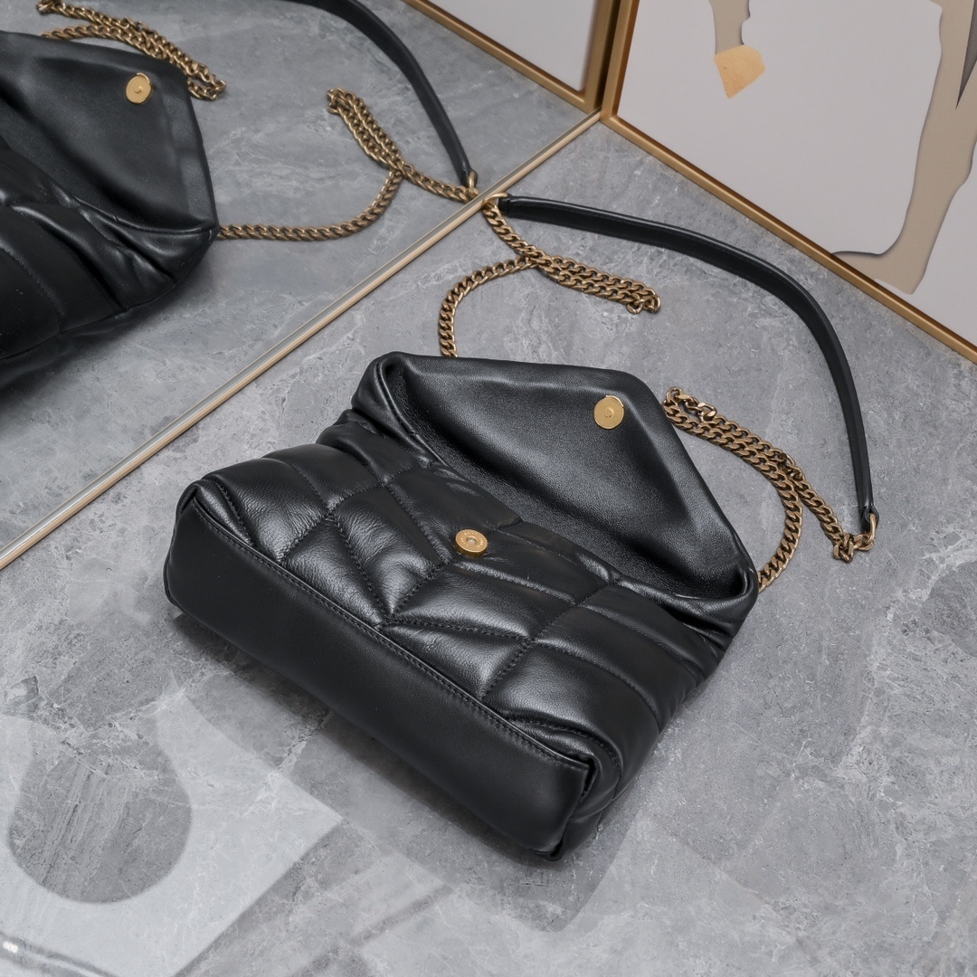 yves saint laurent black quilted bag - 23×15.5×8.5cm - Image 4