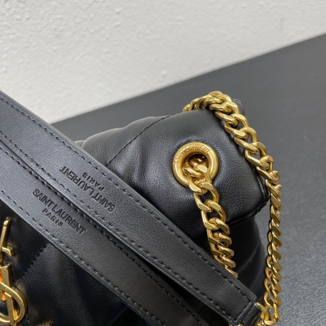 yves saint laurent black quilted handbag 28cm - Image 4