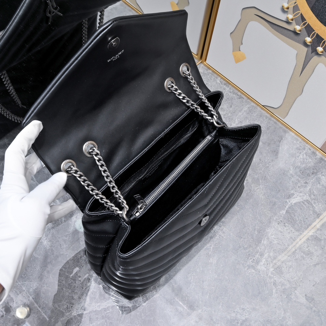 yves saint laurent black chevron bag 31x22x11 cm - Image 4