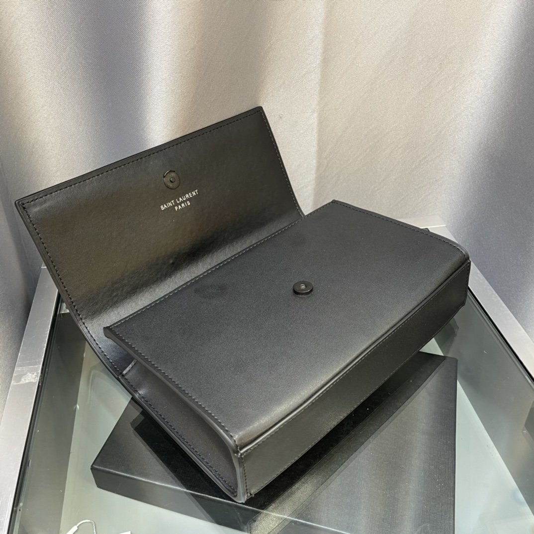 yves saint laurent black leather handbag 24x16x8 cm - Image 4