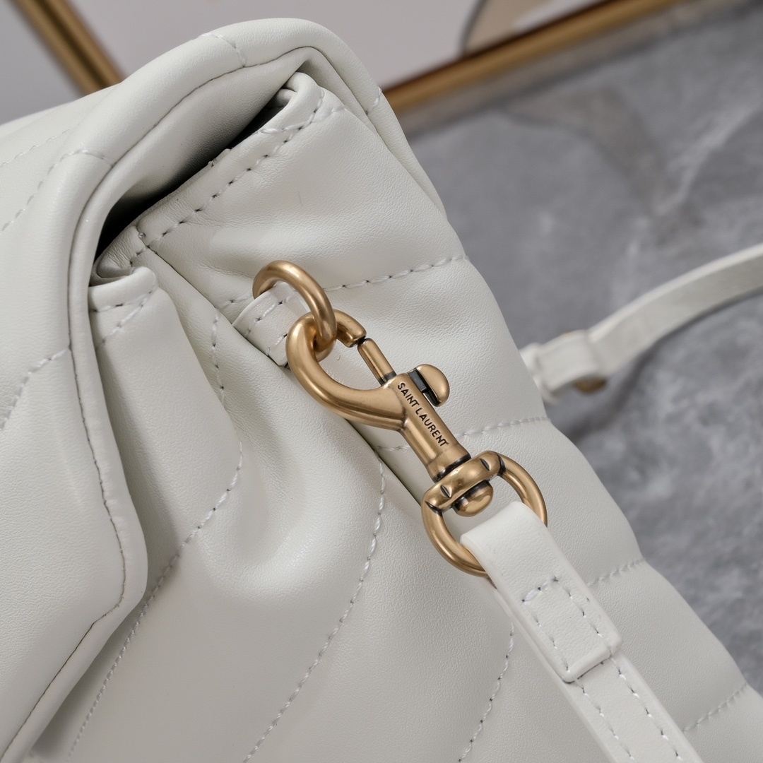 yves saint laurent quilted white leather bag - 20x14x7cm - Image 4