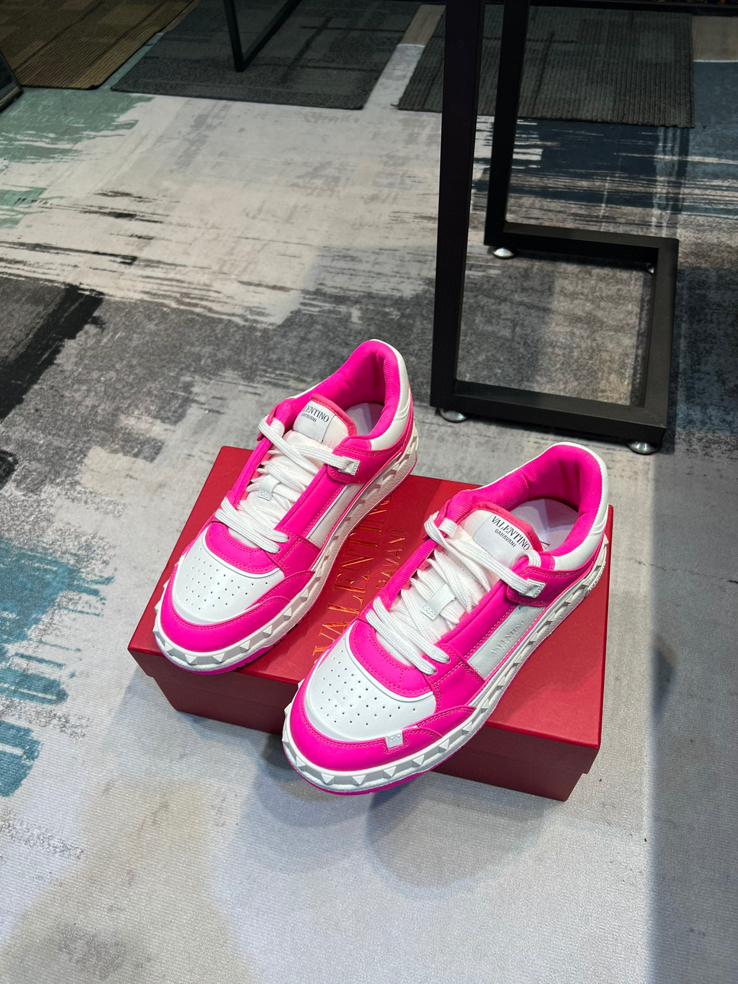 valentino couples sneakers 35-44 in pink and white - Image 4