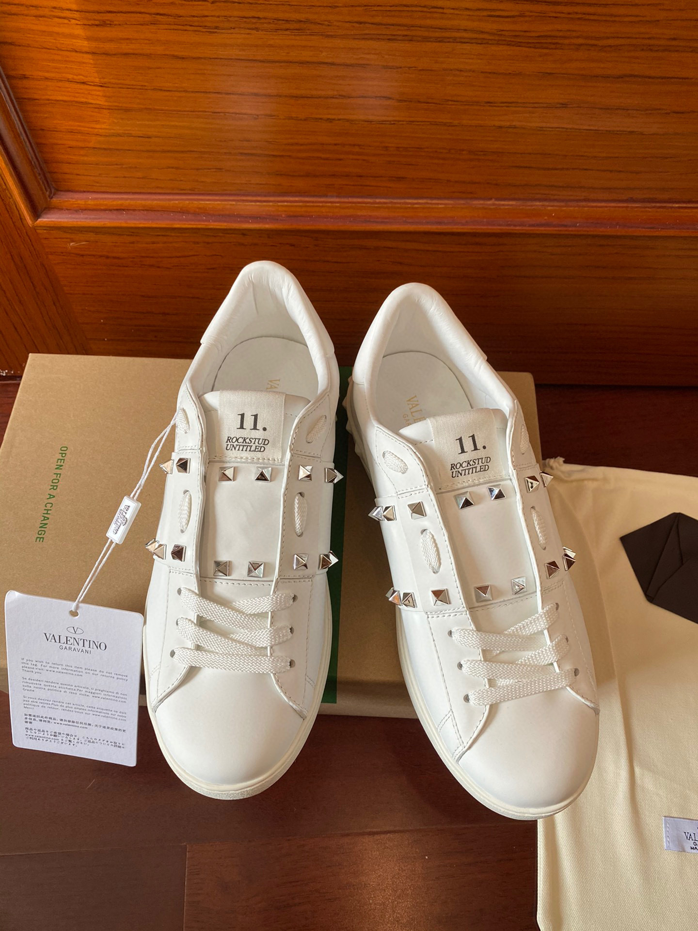 valentino unisex sneakers 35-44 - white with studs - Image 4