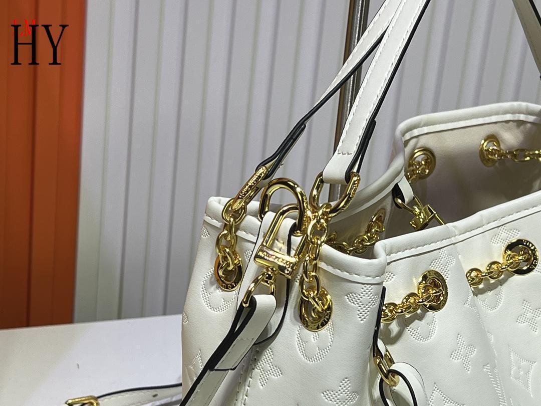 louis vuitton white bucket bag with gold accents - 28*20*11.5 - Image 5