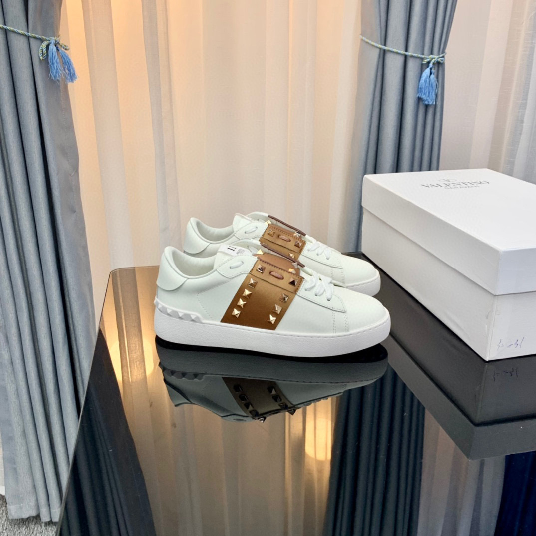 valentino couples sneakers 35-44 with studded strap - Image 5