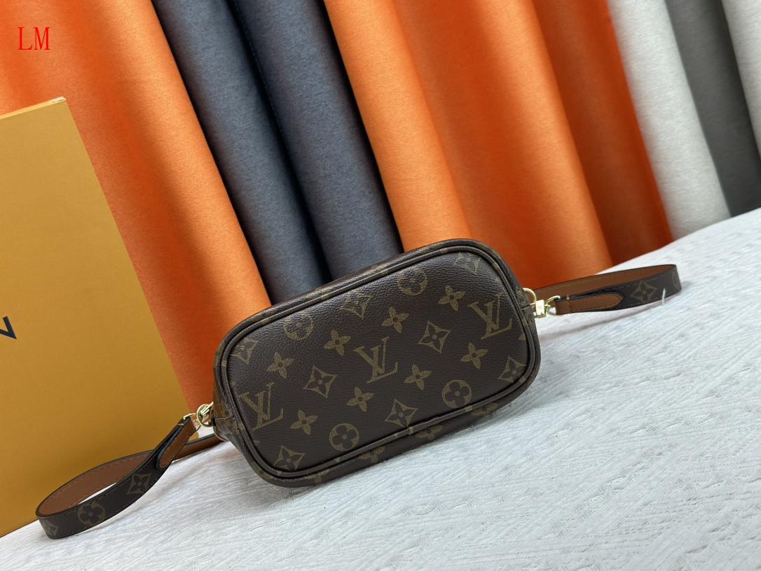 louis vuitton 24x19x9 monogram canvas tote bag - Image 5