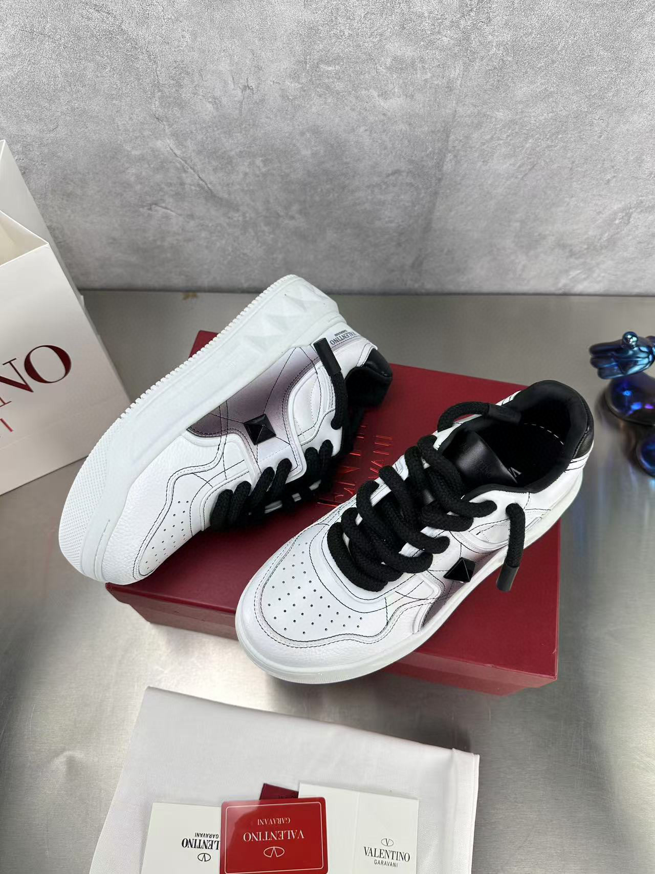 valentino couples sneakers - size 35/44 - Image 5