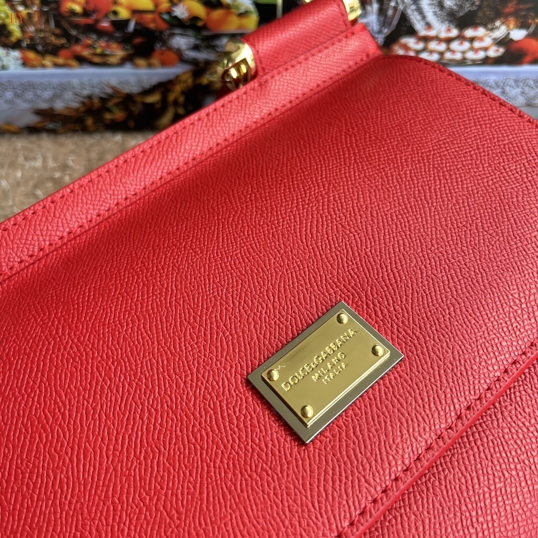 dolce & gabbana red handbag 25x20x12 cm - Image 5