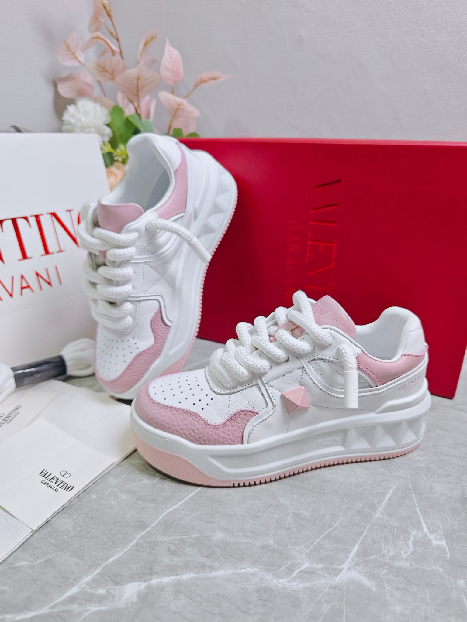valentino couple sneakers 35/44 - stylish white & pink - Image 5