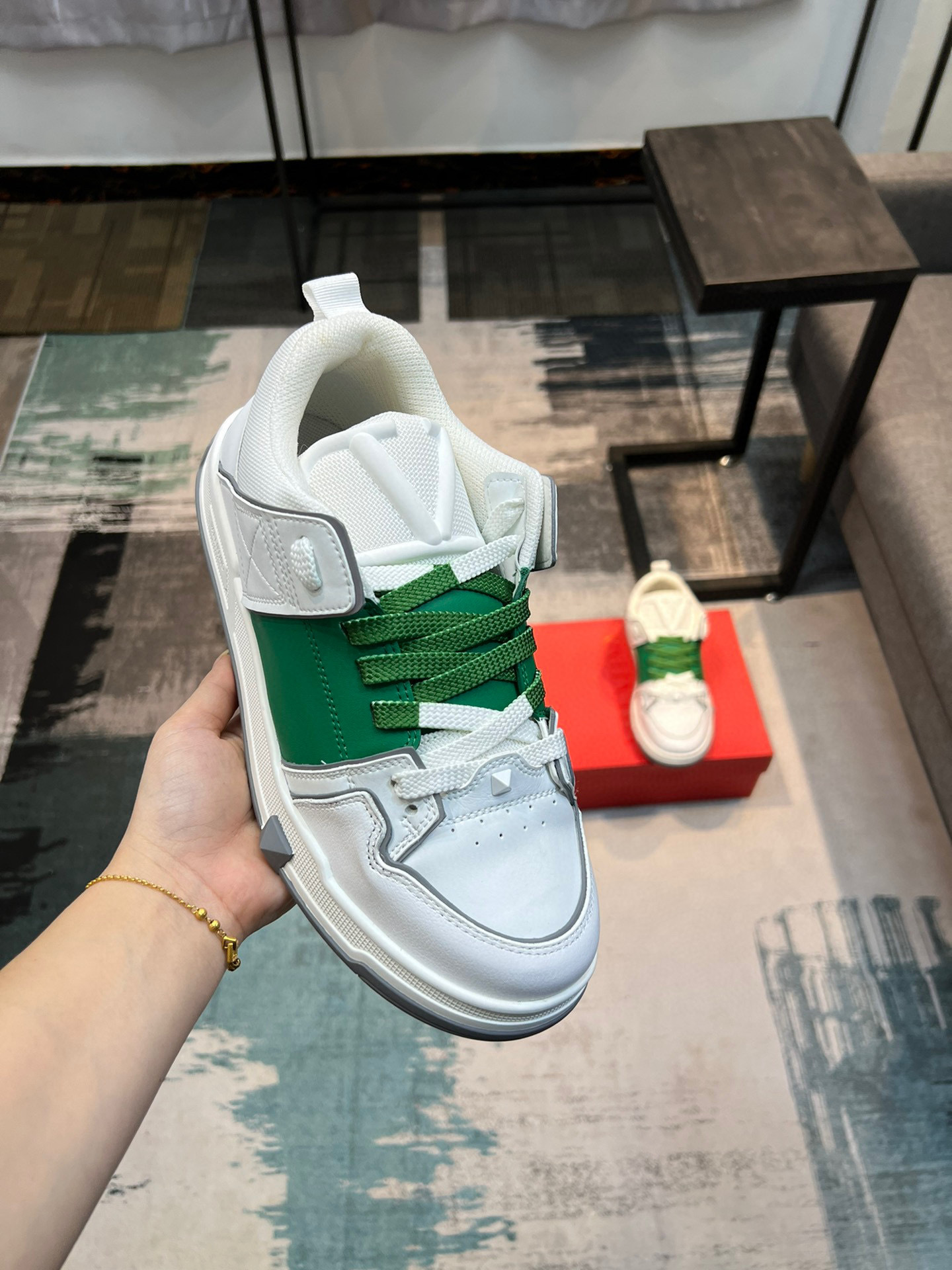 valentino unisex sneakers 35-44 - green and white - Image 5