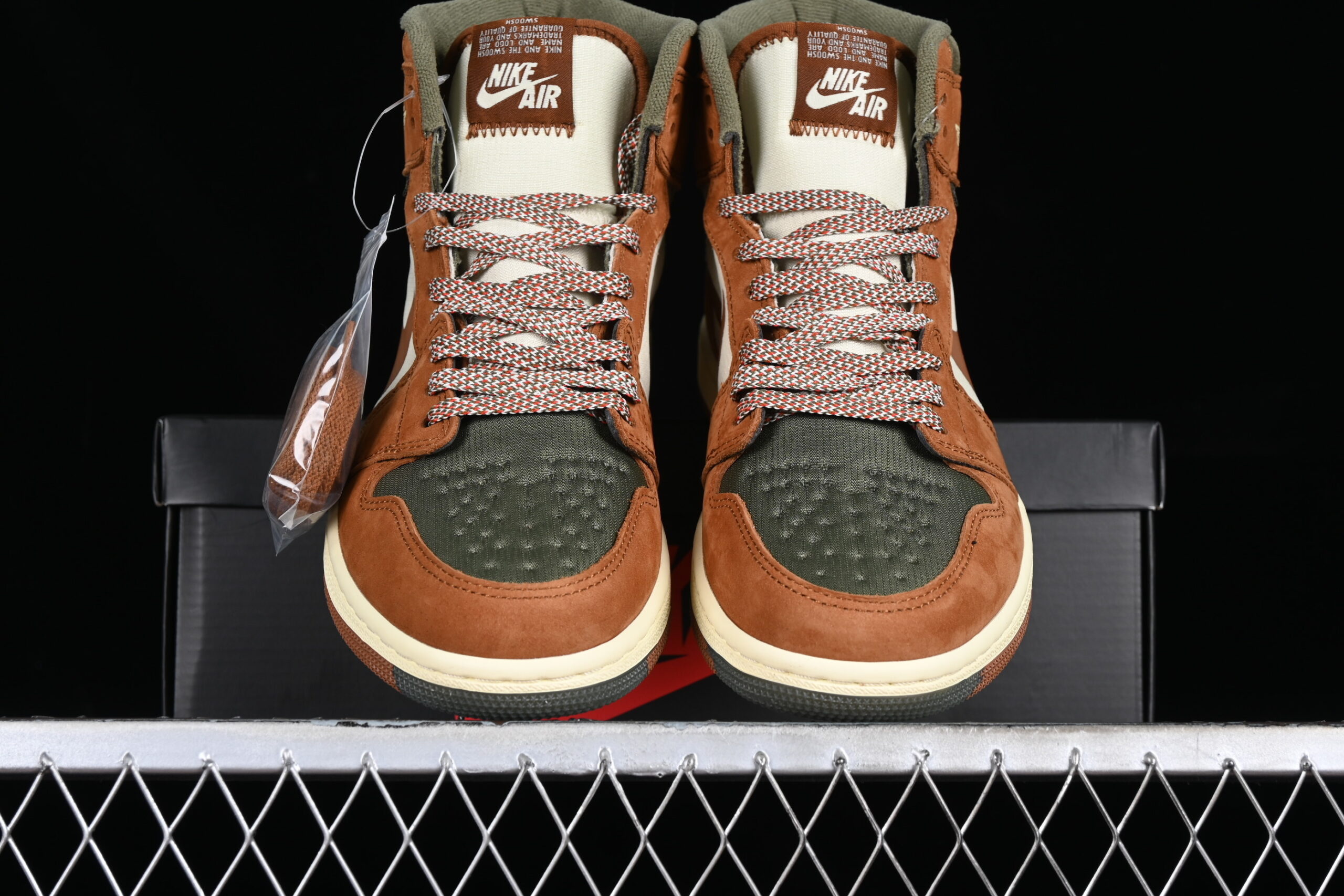 air jordan 1 high 'voltage yellow' db2889-102 - Image 5