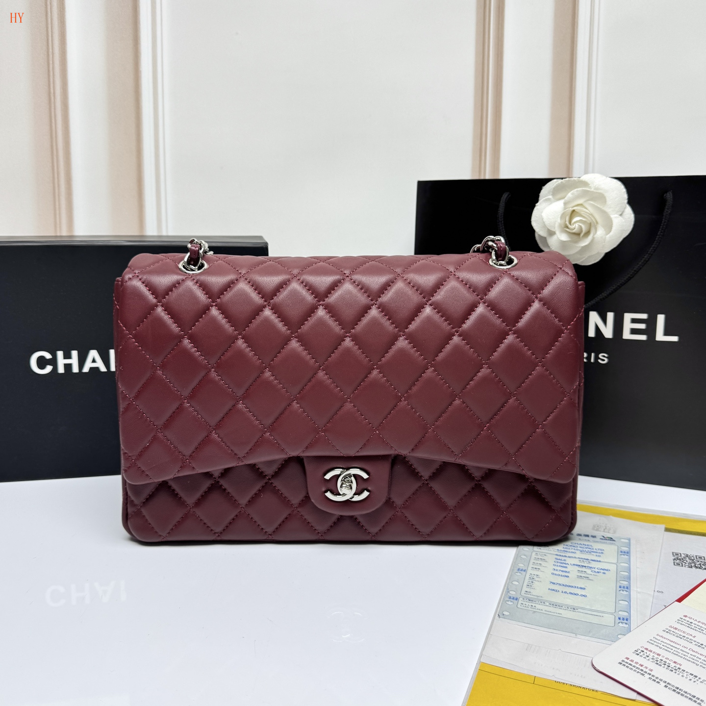 chanel quilted burgundy handbag 33*22*9.2 cm