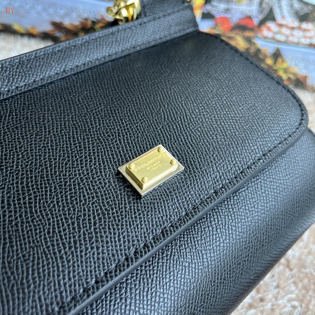 dolce & gabbana black handbag 20*17*7 - Image 5