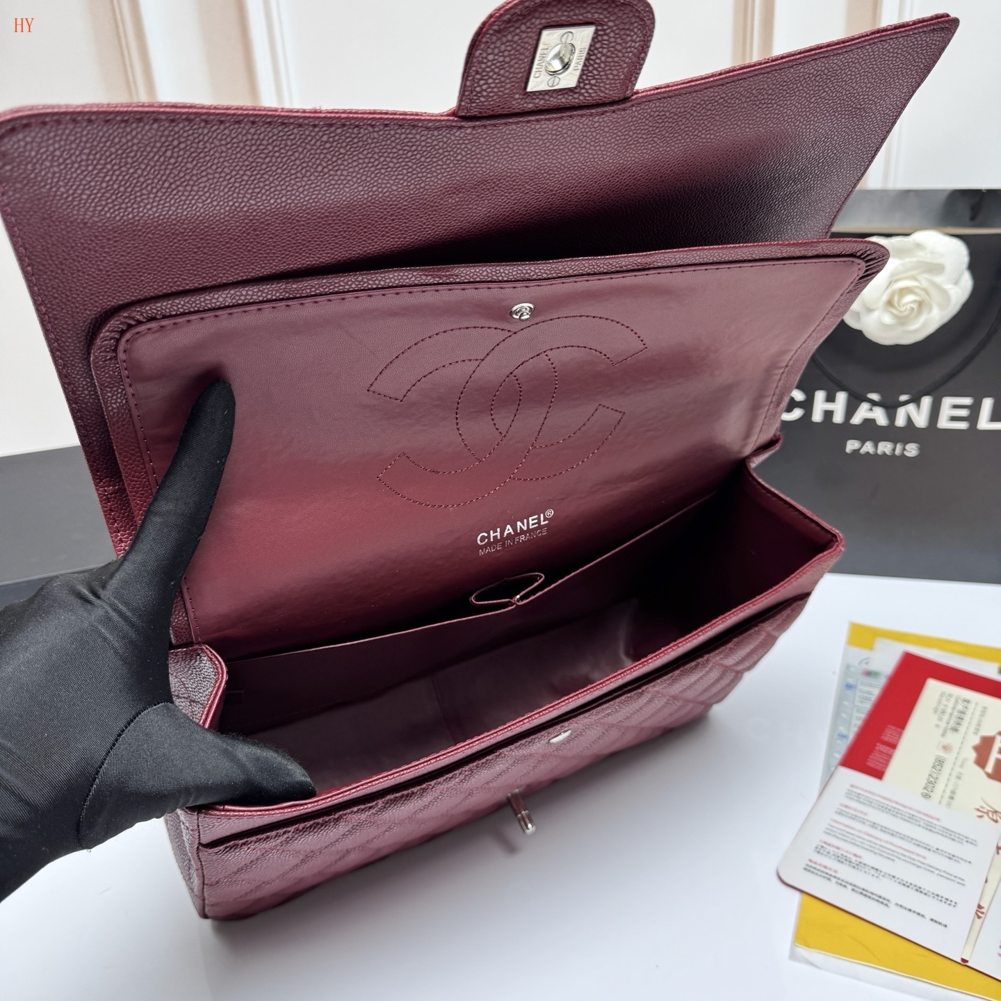 chanel quilted burgundy clutch 33*22*9 - Image 5