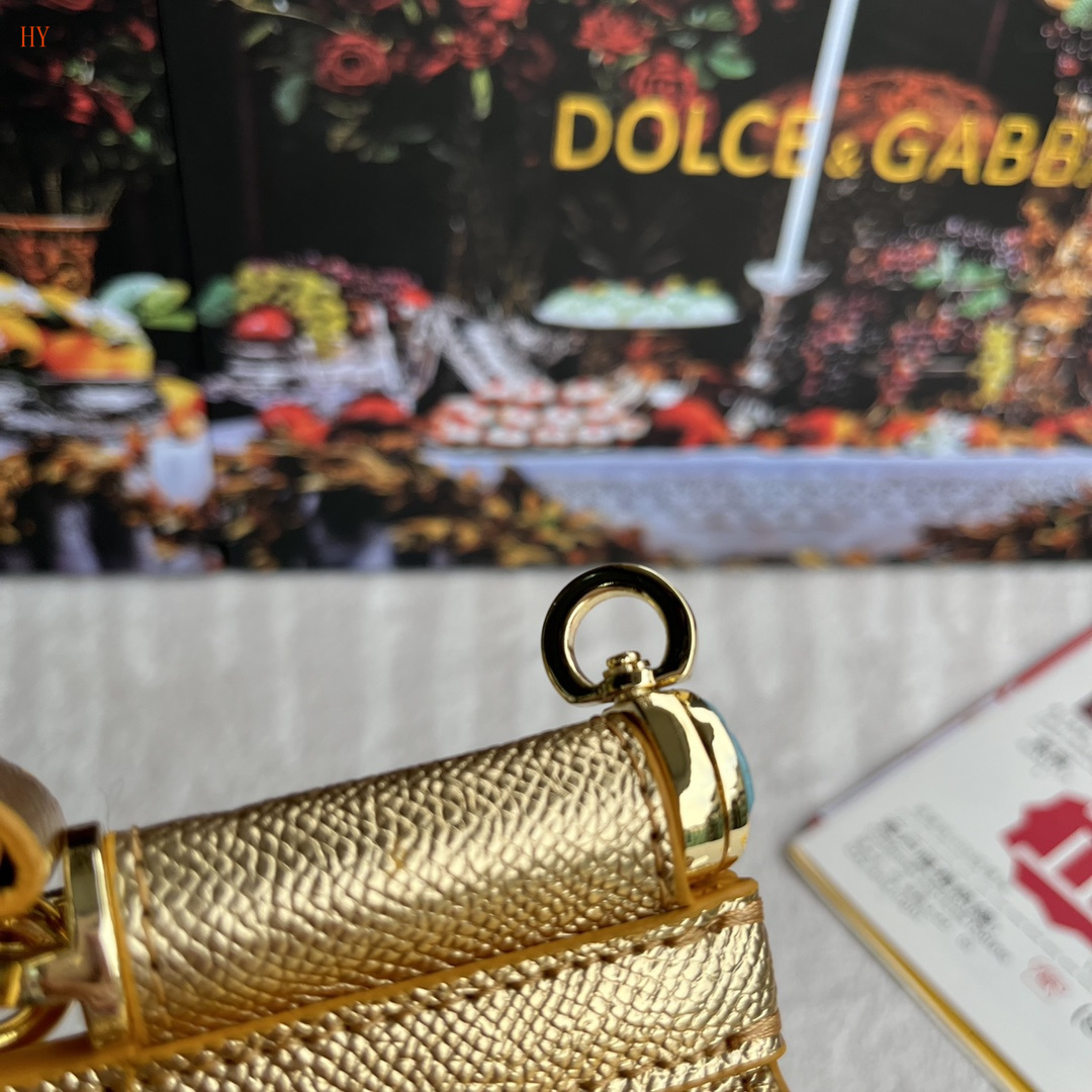 dolce & gabbana gold floral handbag 25*20*12 - Image 5