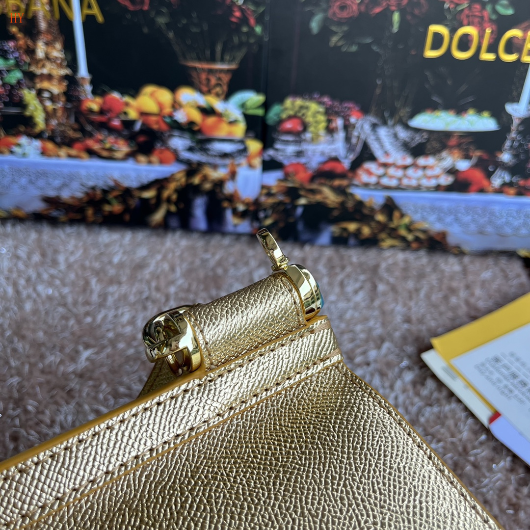 dolce & gabbana gold handbag 20*17*7 cm - sku: 532003 - Image 5