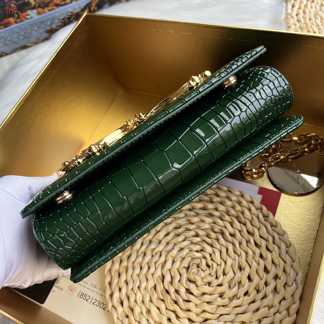 dolce & gabbana green crocodile-effect dg bag 21*15*4 - Image 5