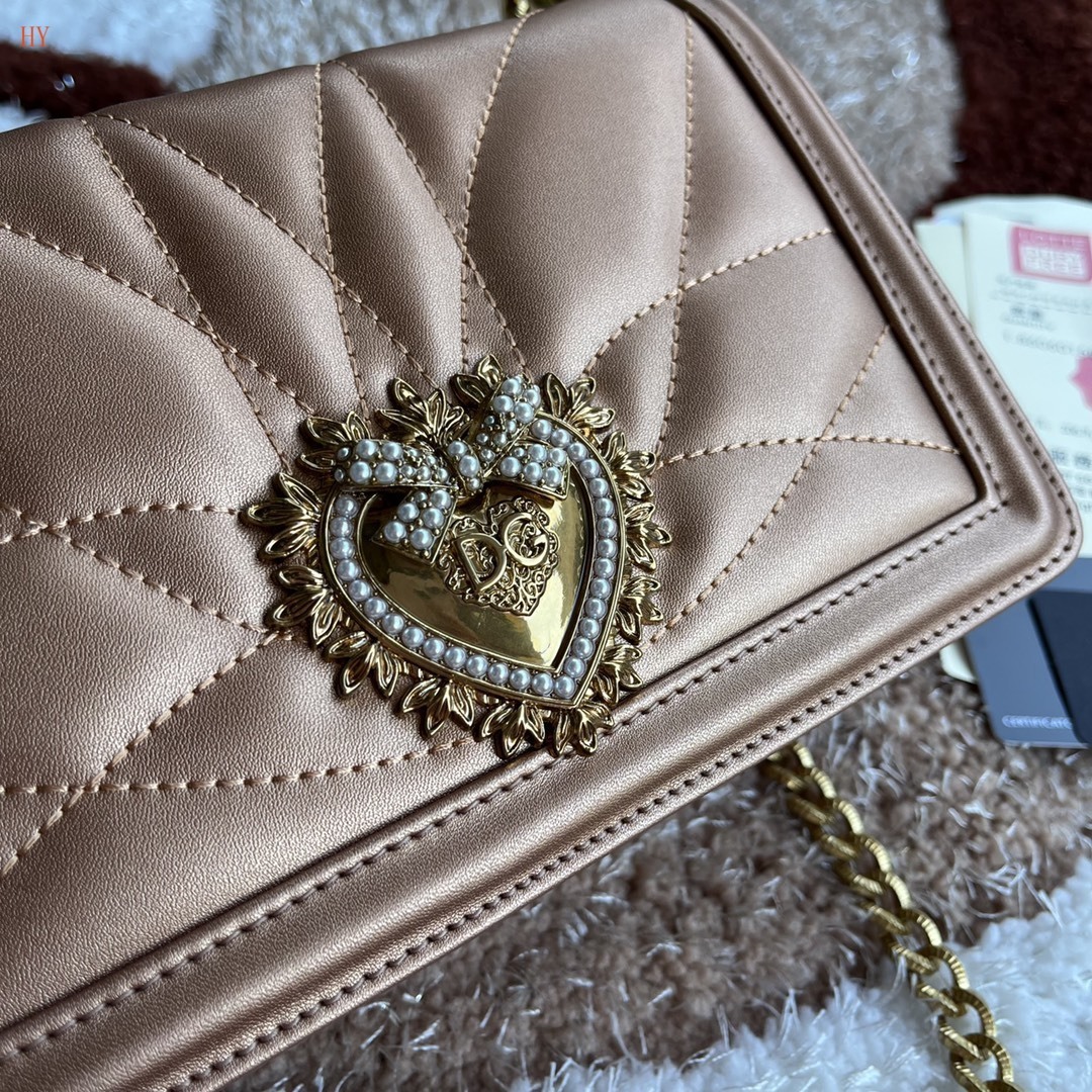 dolce & gabbana quilted heart bag - 21x14.5x3 cm - Image 5