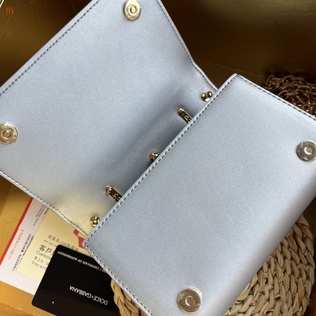 dolce & gabbana dg logo mini bag - 18x10x5 cm - Image 5