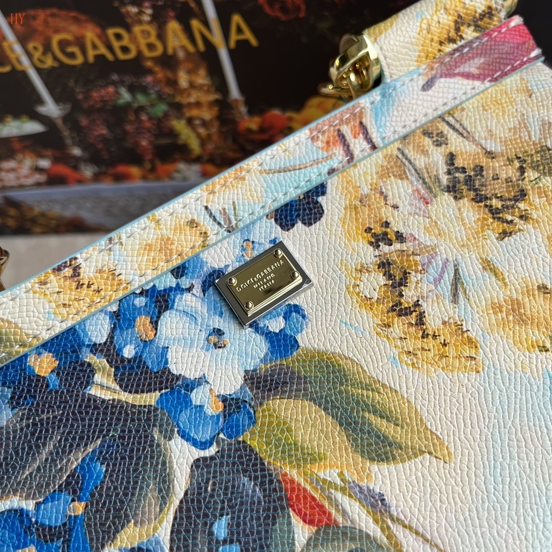 dolce & gabbana floral handbag 25*20*12.5 cm - Image 5