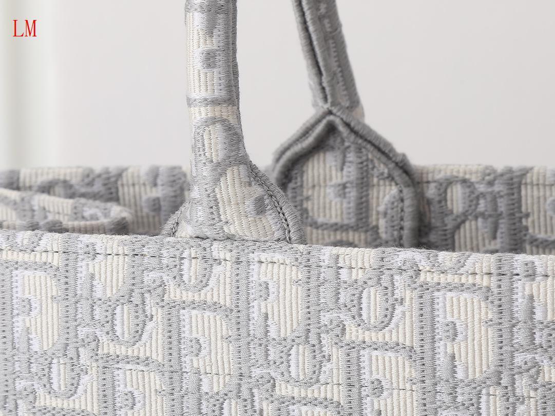 dior christian dior tote bag 42*35*18.5 - Image 5