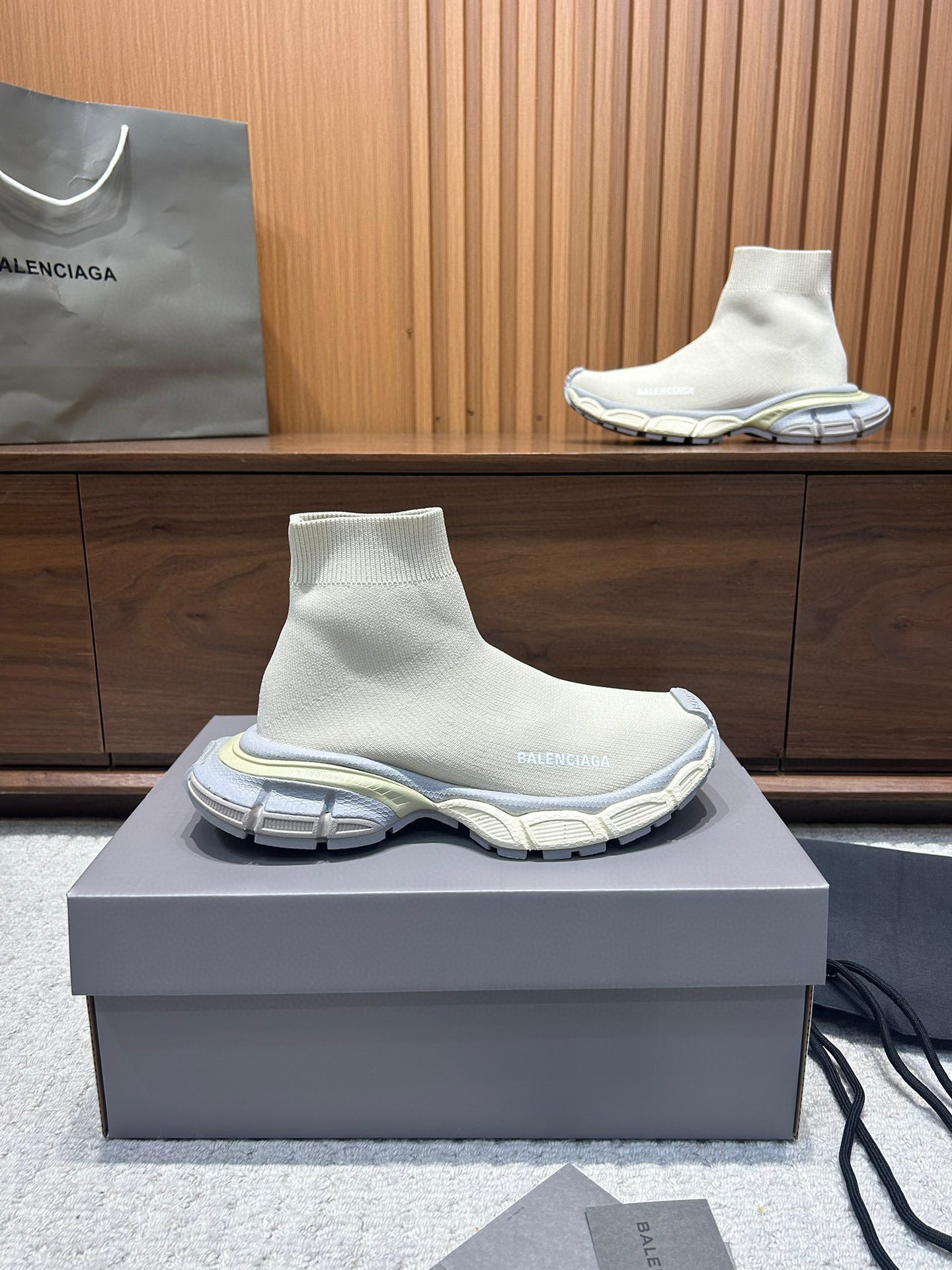 balenciaga unisex sneakers size 35-44 - Image 5