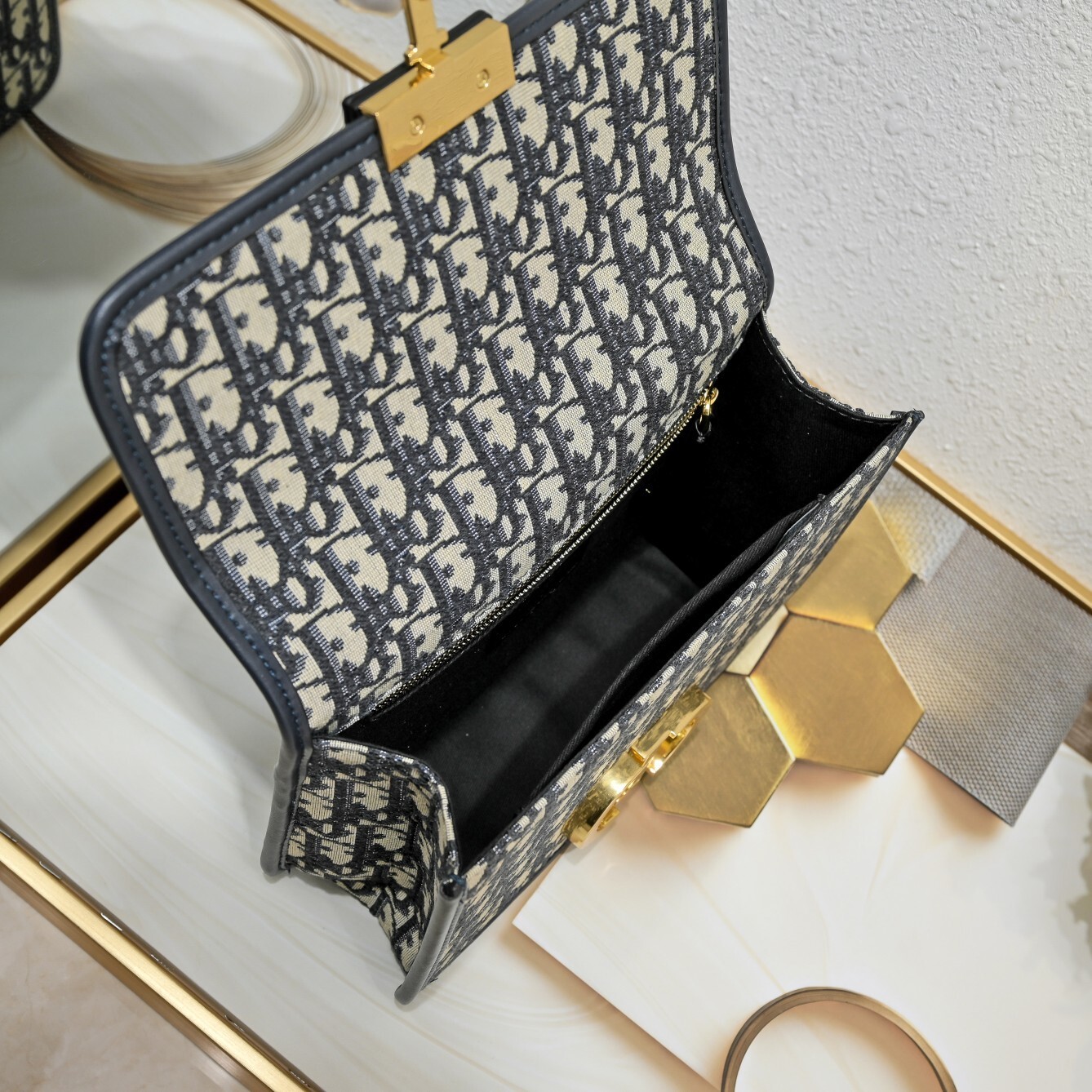 dior classic handbag 24*17*8 cm - elegant design - Image 5