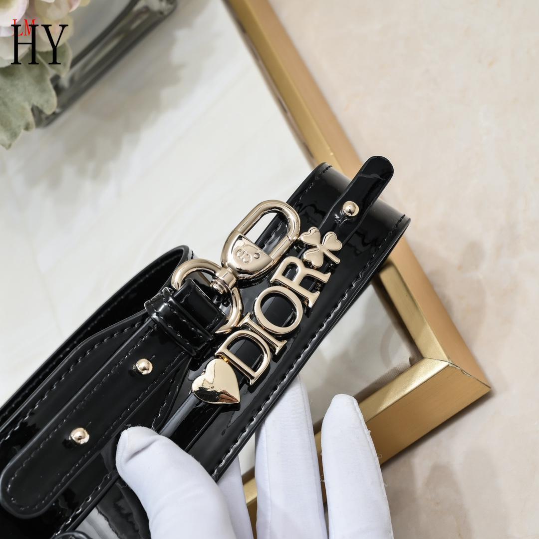 dior black patent leather handbag 20cm - Image 5