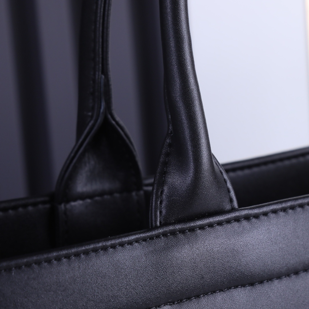 christian dior black tote bag 42x35x15 cm - Image 5