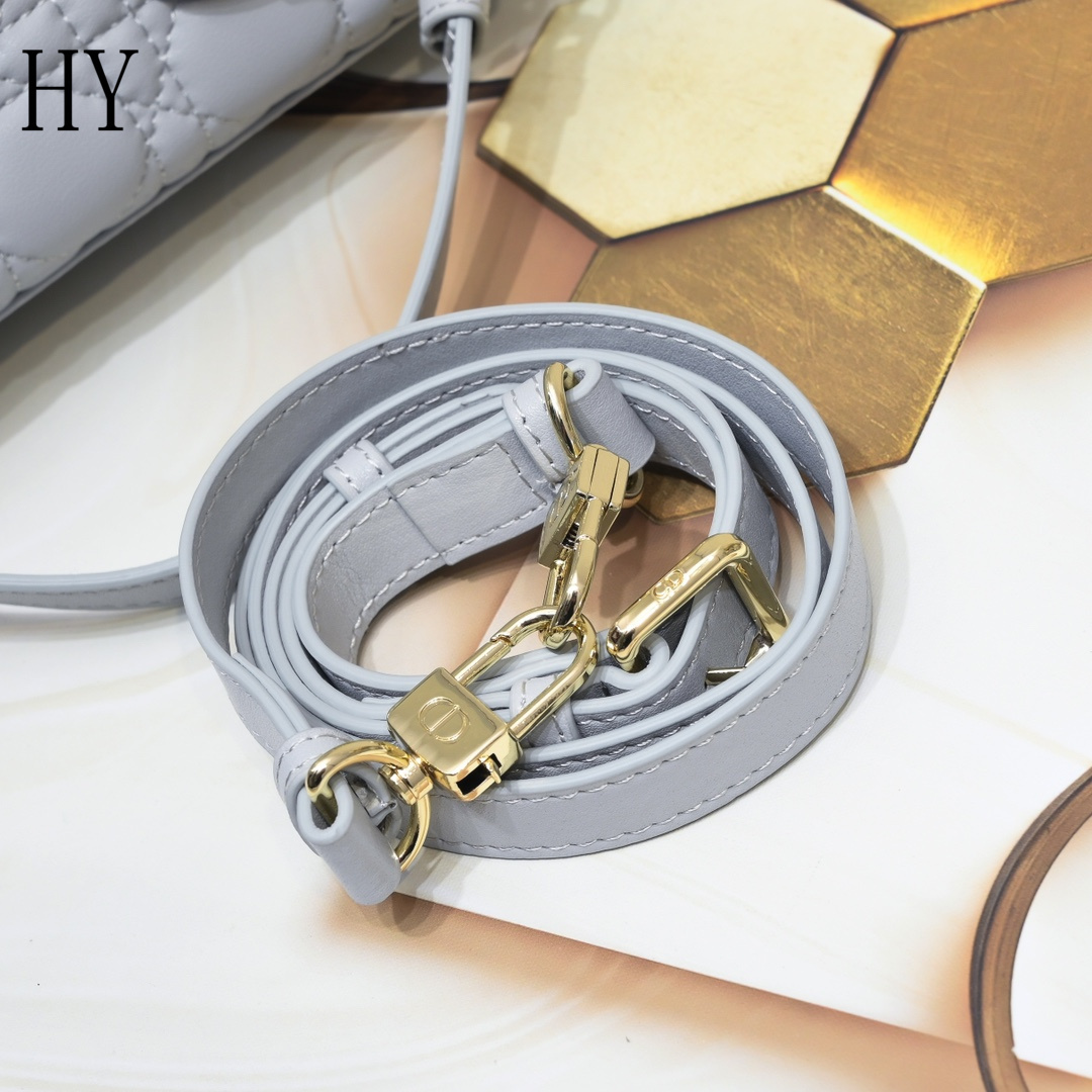 dior gray quilted handbag - 22cm - Image 5