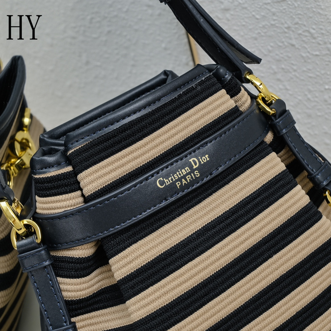 dior striped bucket bag - 24x24.5x10 cm - Image 5