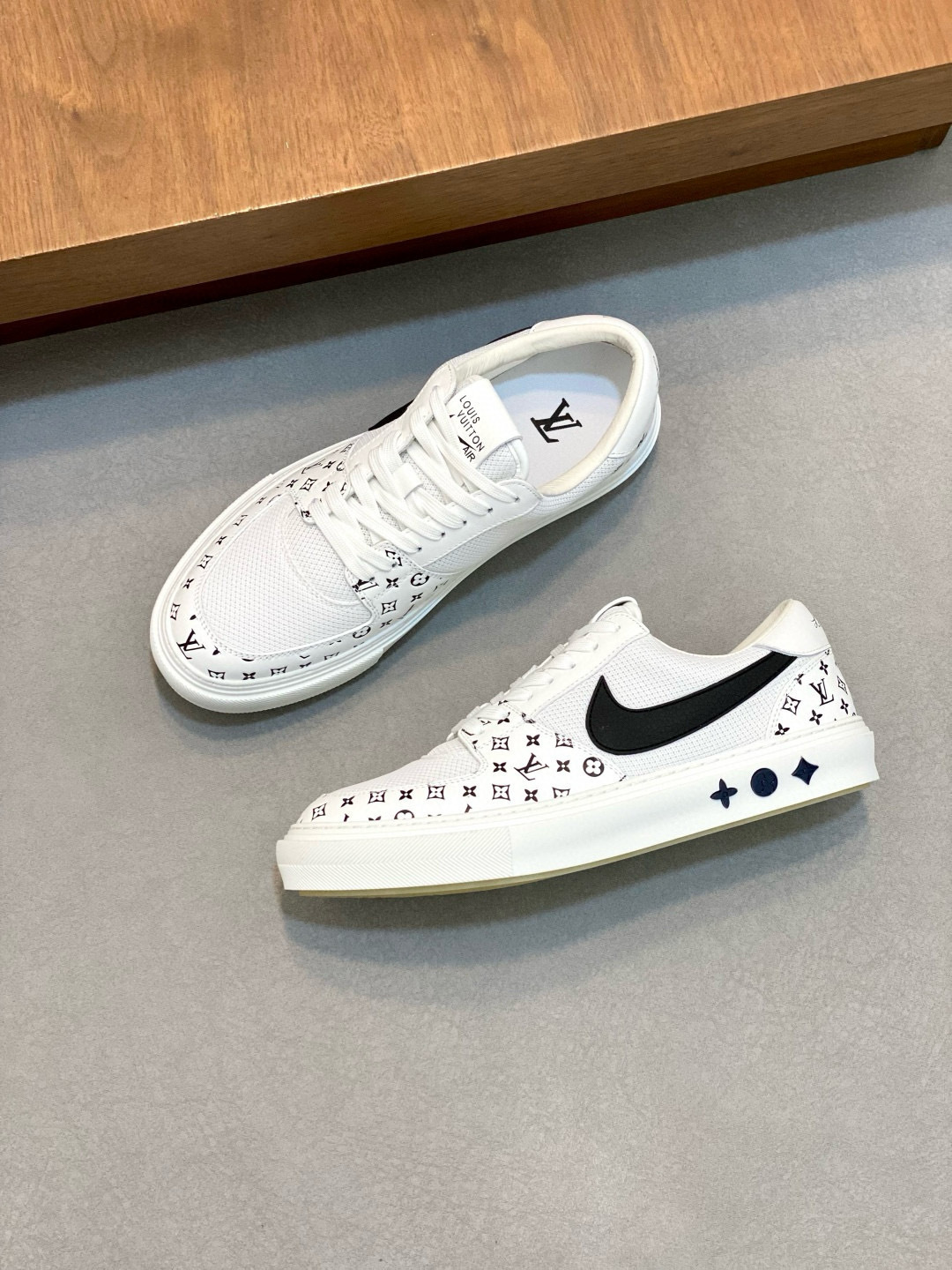 louis vuitton high-end sneakers size 39/44