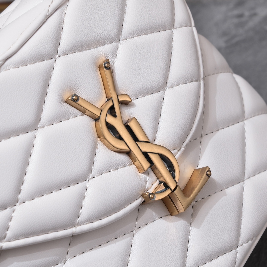 yves saint laurent quilted white bag 19*15*8 - Image 5