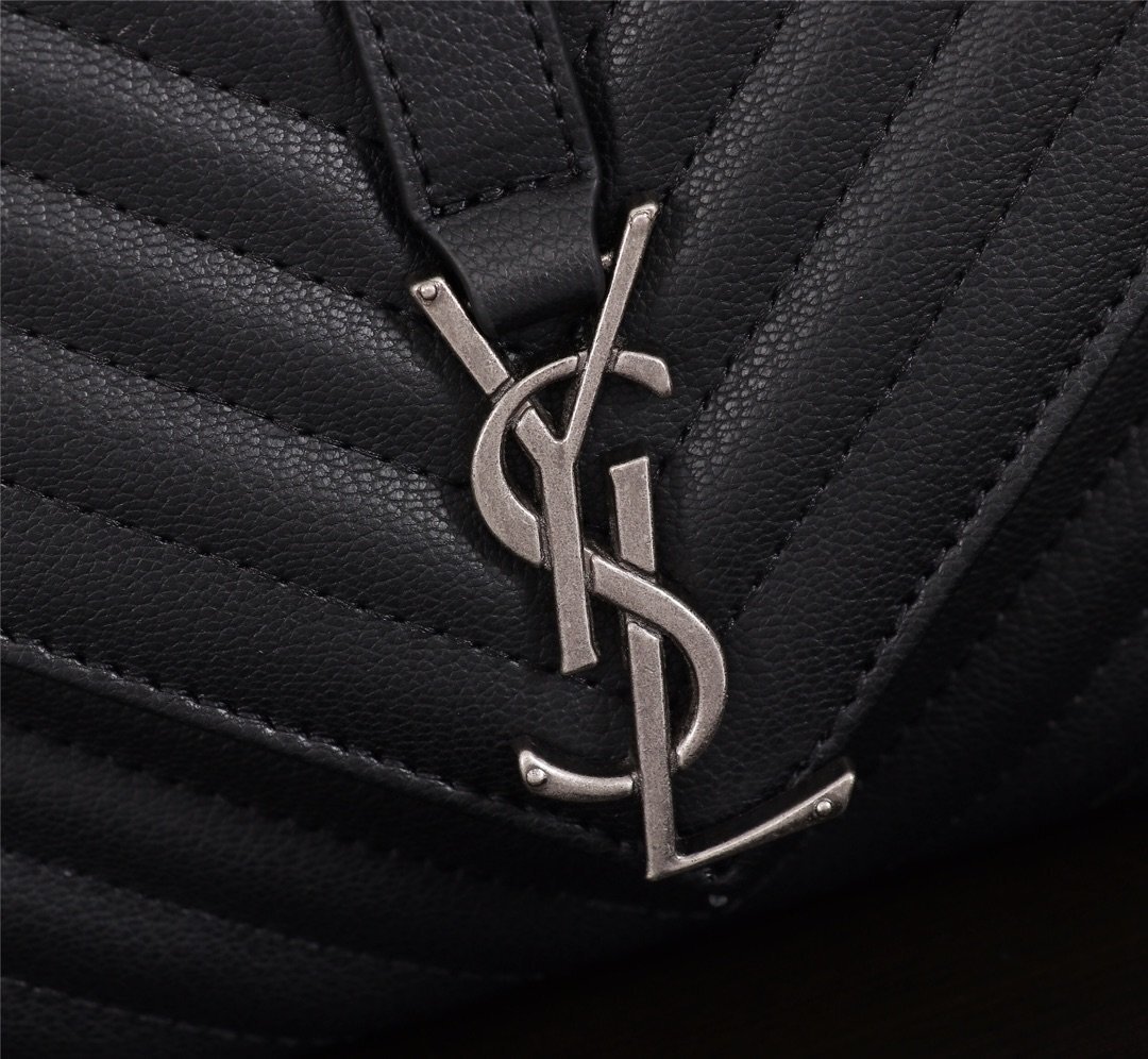 yves saint laurent black quilted handbag 32x21x9 cm - Image 5