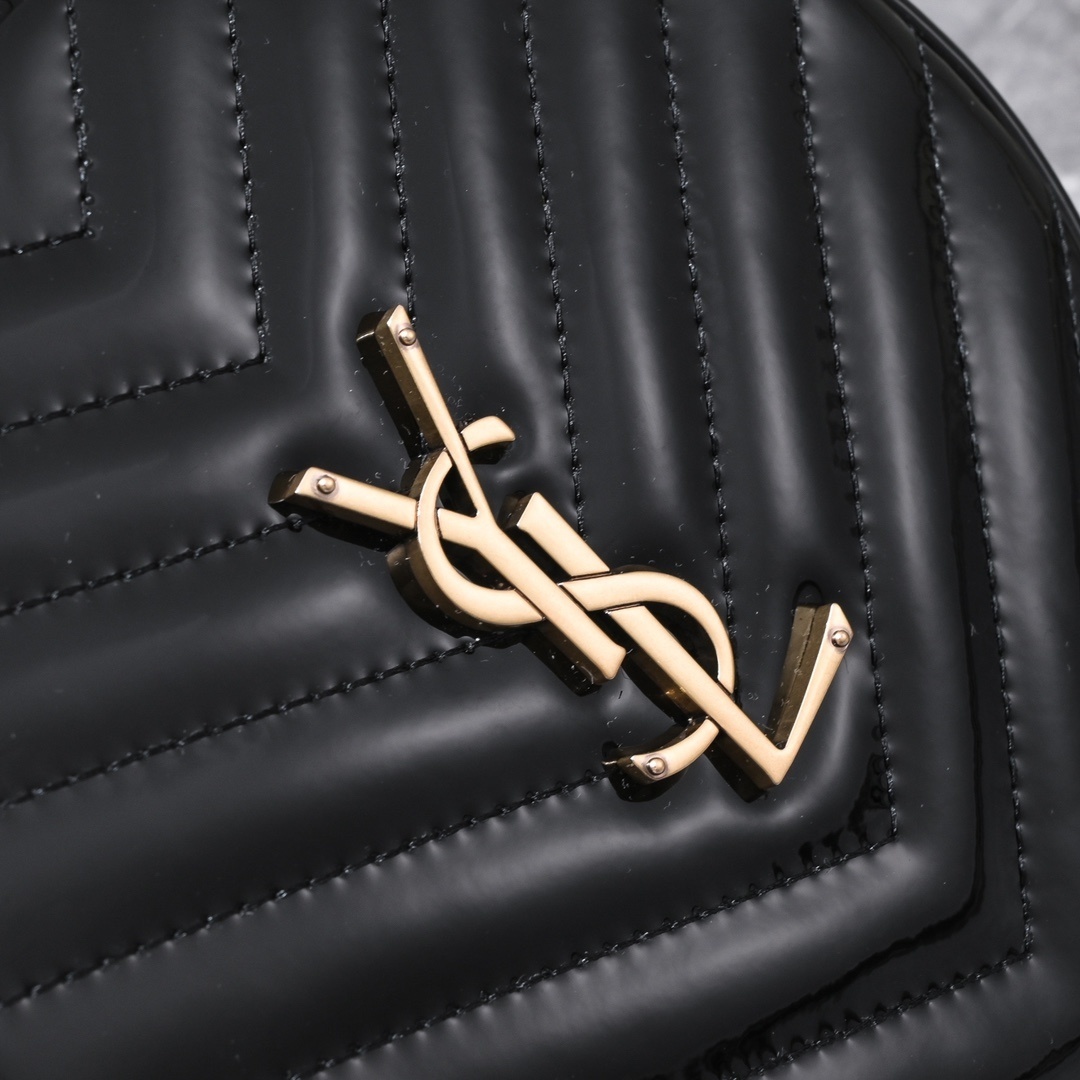 yves saint laurent black quilted round crossbody bag - Image 5