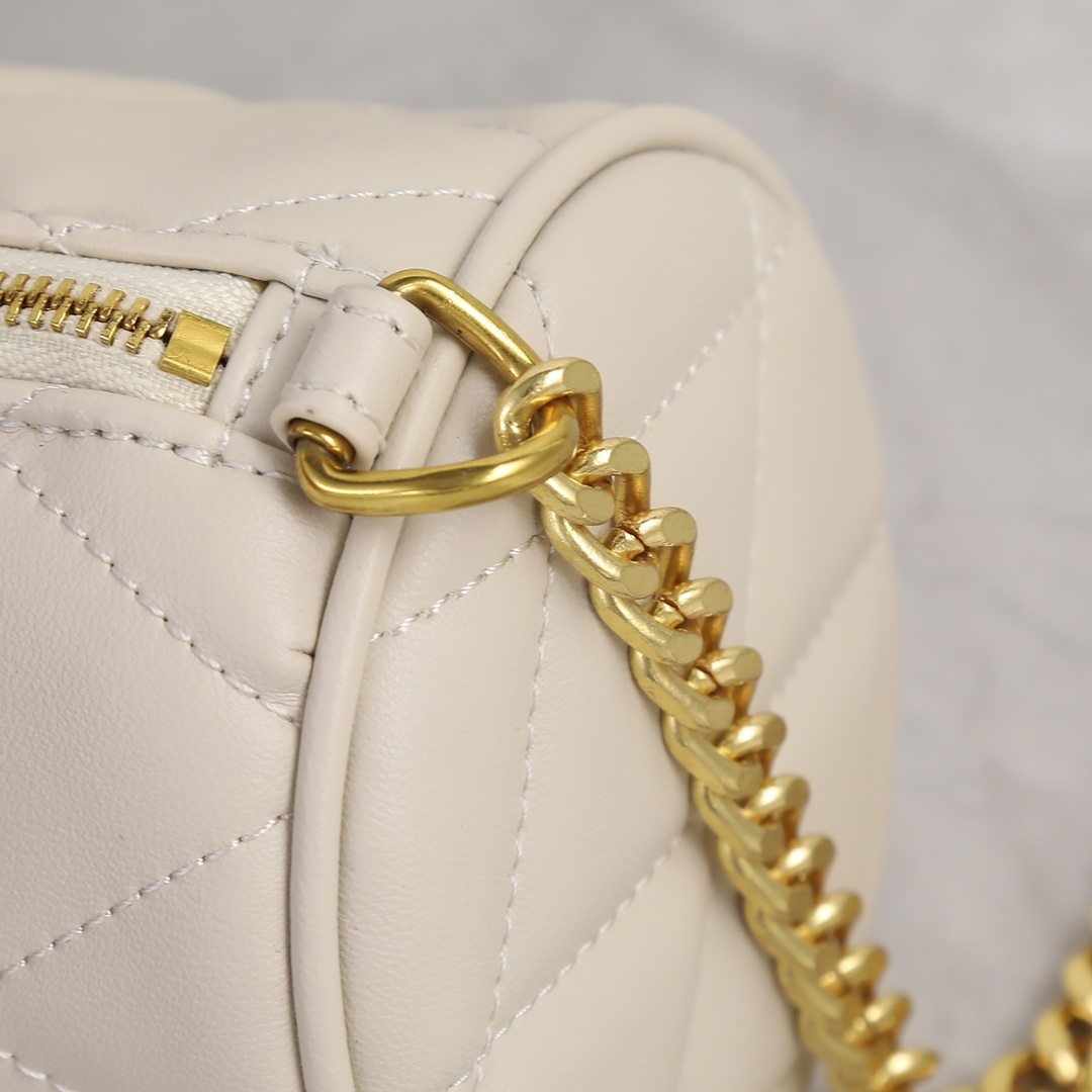 yves saint laurent quilted cream bag - 20*10*10 - Image 5