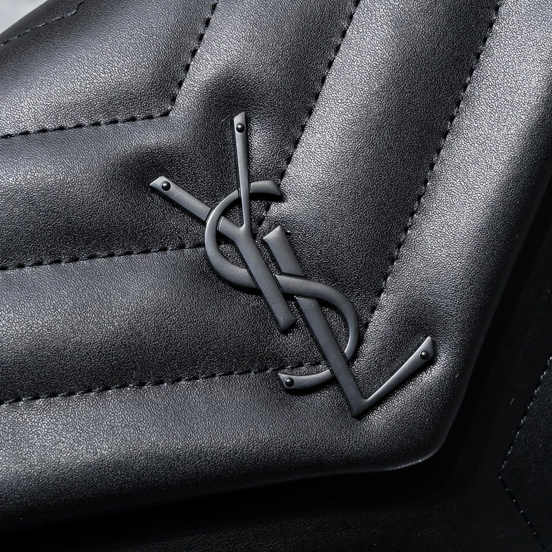 yves saint laurent 24cm black chevron bag - Image 5